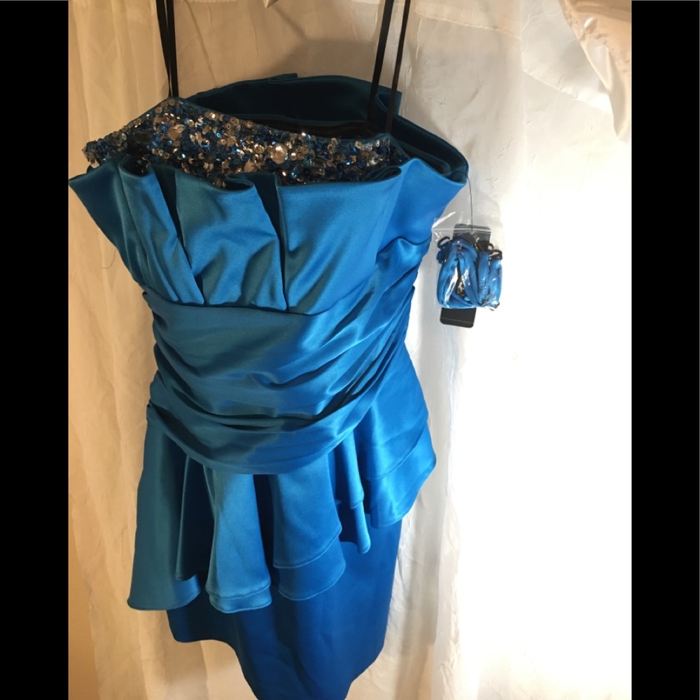 Shelli Segal Formal prom dress 8